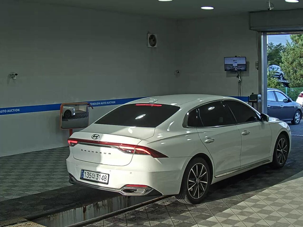 HYUNDAI THE NEW GRANDEUR IG GASOLINE 2.5 LE BLANC 2023 - zdjęcie 5