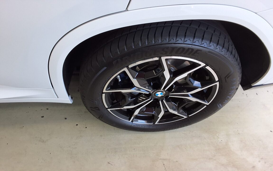 BMW X4 (2ND GEN) 20i xDRIVE M SPORT 2024 - zdjęcie 25