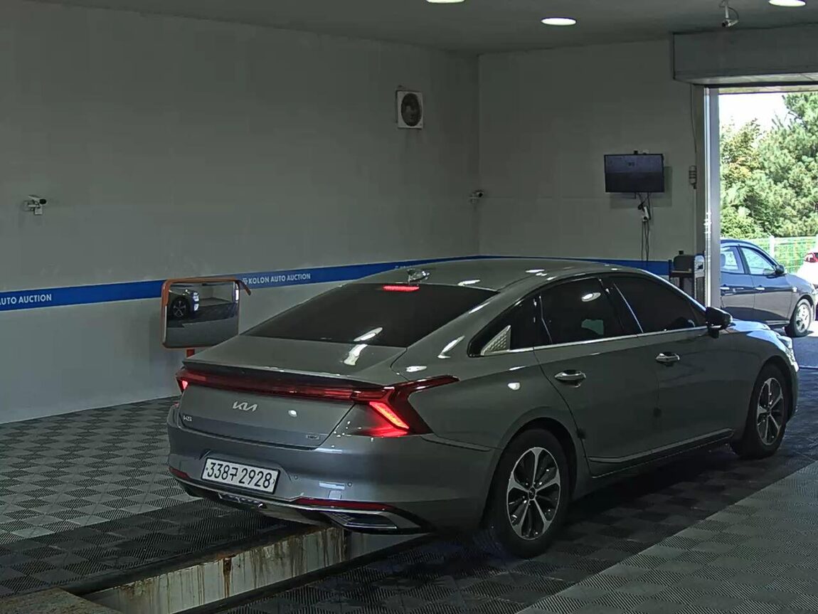 KIA K8 HYBRID HEV NOBLESSE 2022 - zdjęcie 5