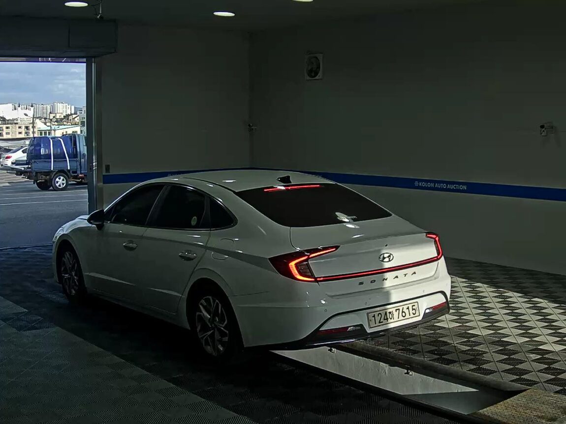 HYUNDAI SONATA (DN8) G2.0 PREMIUM 2021 - zdjęcie 6