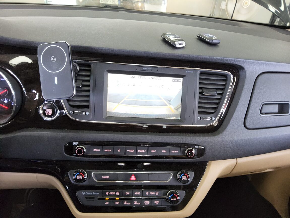 KIA THE NEW CARNIVAL 9-SEATER DIESEL PRESTIGE 2020 - zdjęcie 18