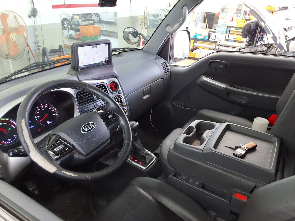 KIA BONGO III EV CARGO GL 2021 - zdjęcie 12