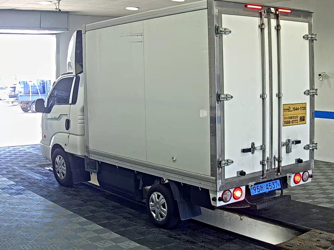 KIA BONGO III EV CARGO GL 2021 - zdjęcie 6