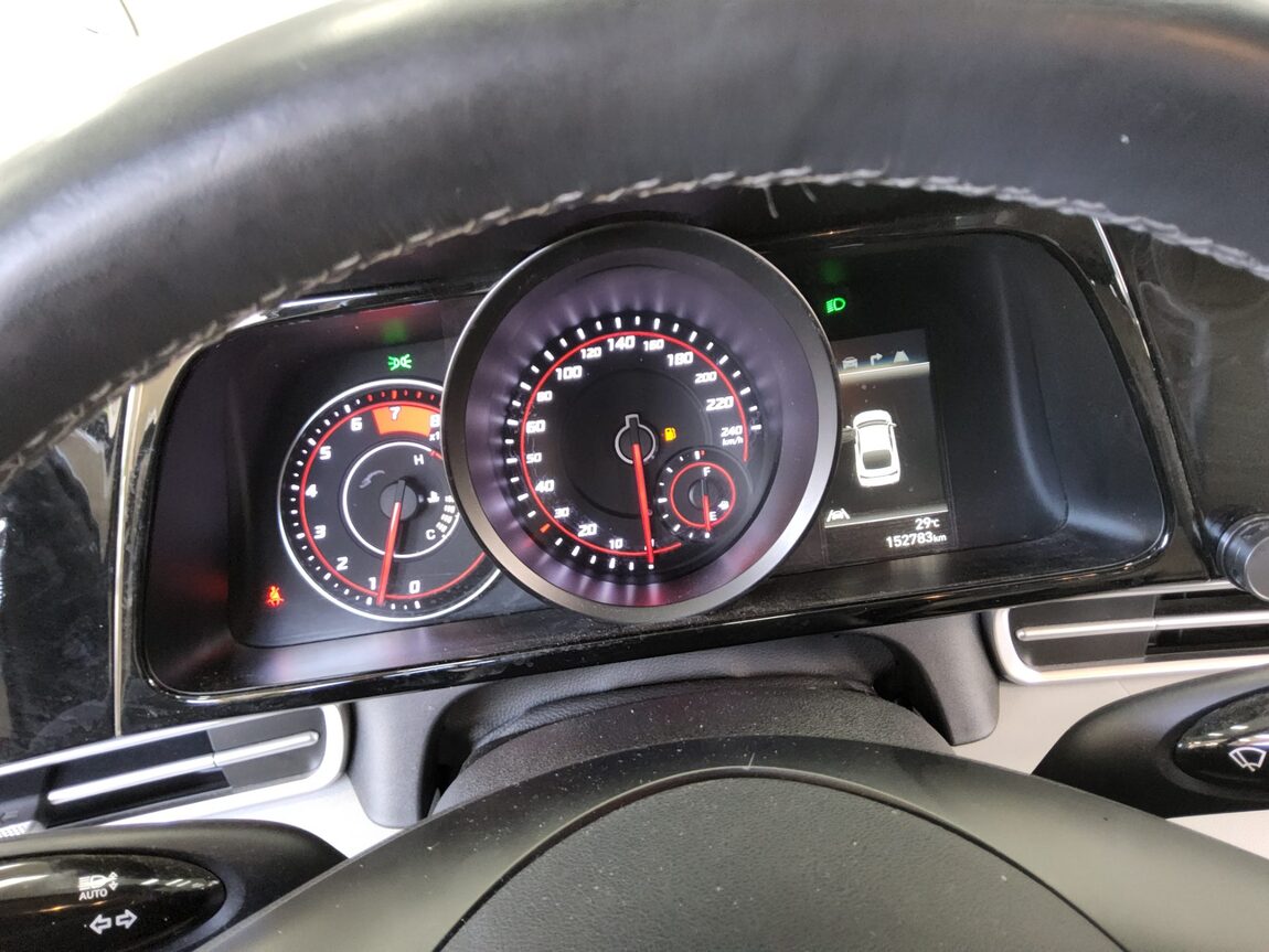 HYUNDAI THE NEW AVANTE (CN7) 1.6 LPI RENTAL CAR MODERN 2023 - zdjęcie 9