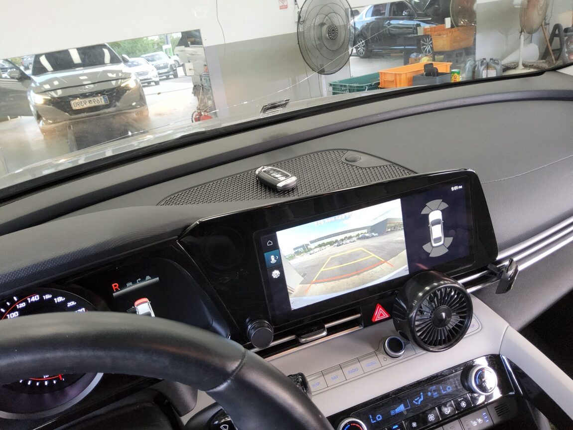 HYUNDAI THE NEW AVANTE (CN7) 1.6 LPI RENTAL CAR MODERN 2023 - zdjęcie 18