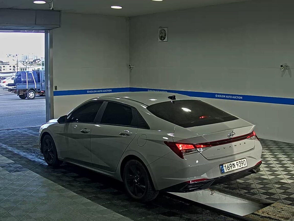 HYUNDAI THE NEW AVANTE (CN7) 1.6 LPI RENTAL CAR MODERN 2023 - zdjęcie 6