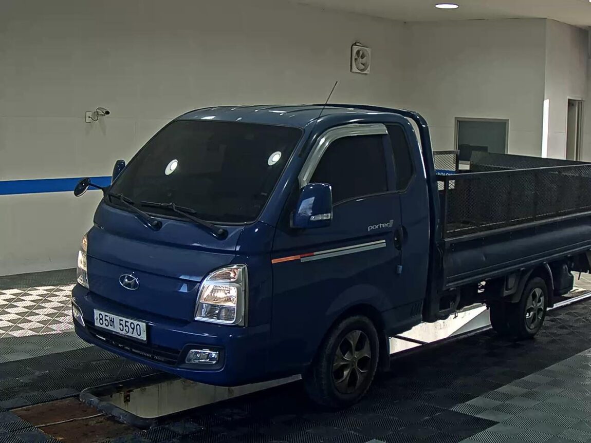 HYUNDAI PORTER II CRDi SUPER CAB EXTRA LONG WHEELBASE MODERN 2020 - zdjęcie 2
