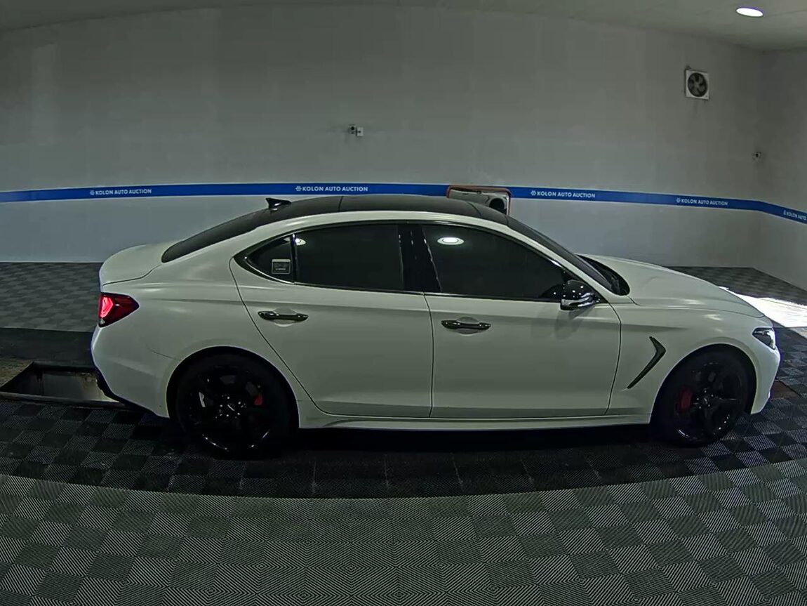 GENESIS G70 3.3T SPORTS AWD PRESTIGE 2019 - zdjęcie 4