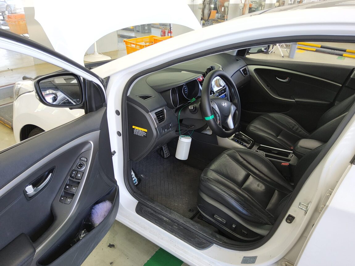 HYUNDAI NEW i30 1.6 GDi EXTREME 2012 - zdjęcie 10