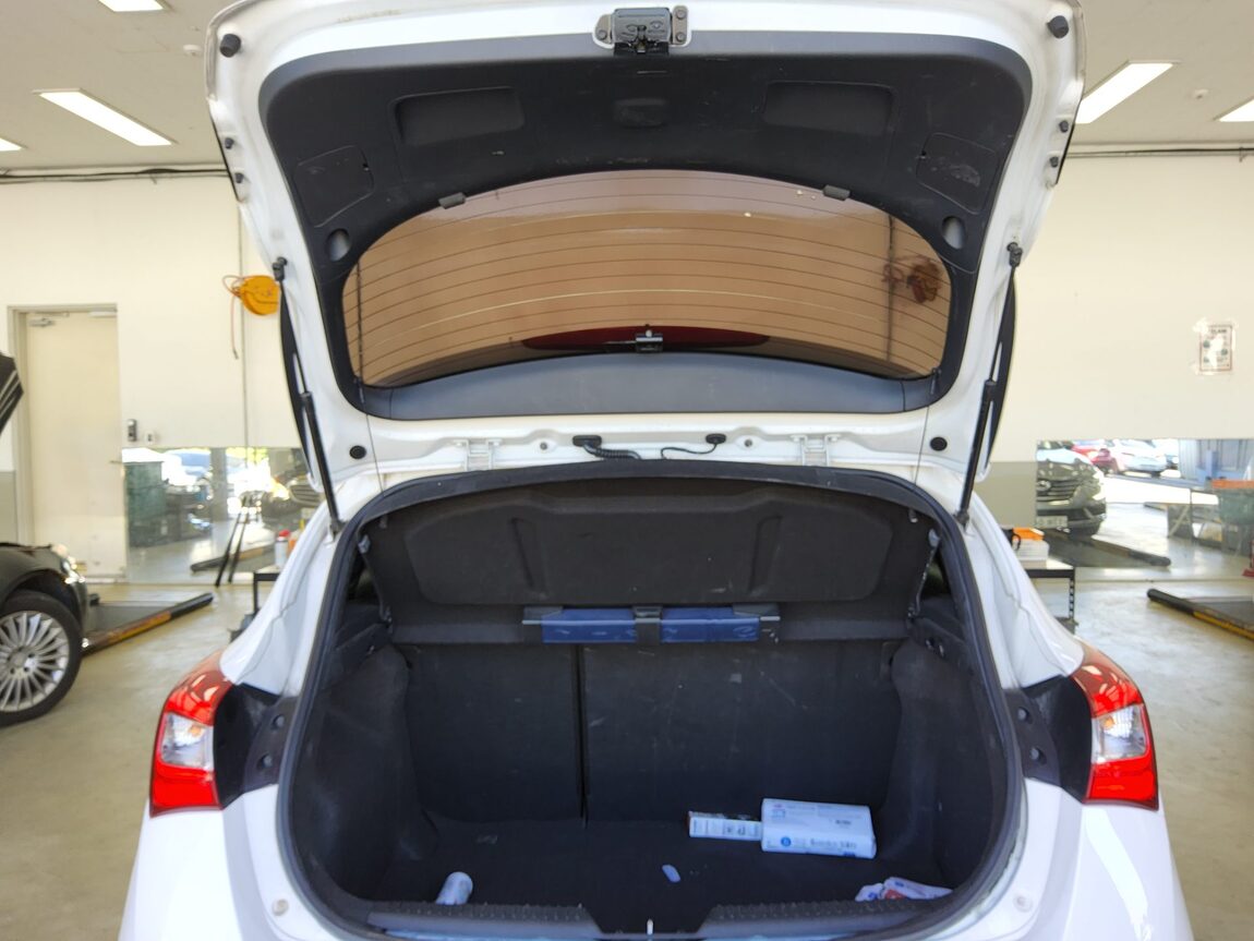 HYUNDAI NEW i30 1.6 GDi EXTREME 2012 - zdjęcie 15