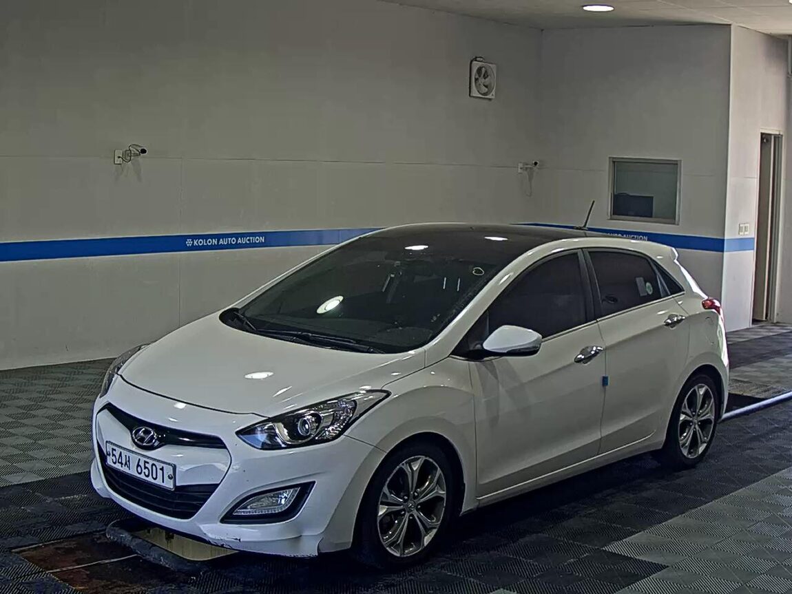 HYUNDAI NEW i30 1.6 GDi EXTREME 2012 - zdjęcie 2