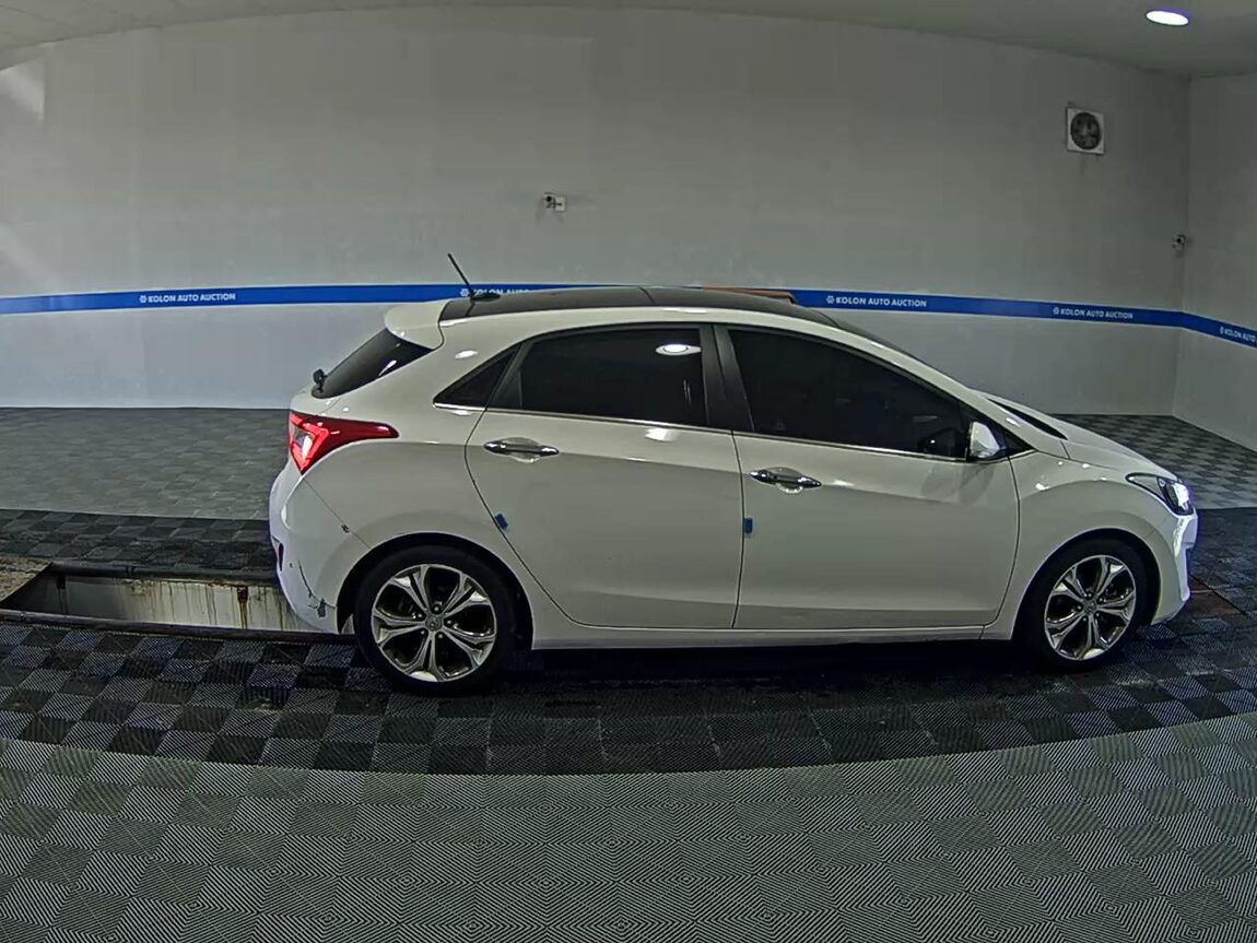 HYUNDAI NEW i30 1.6 GDi EXTREME 2012 - zdjęcie 4