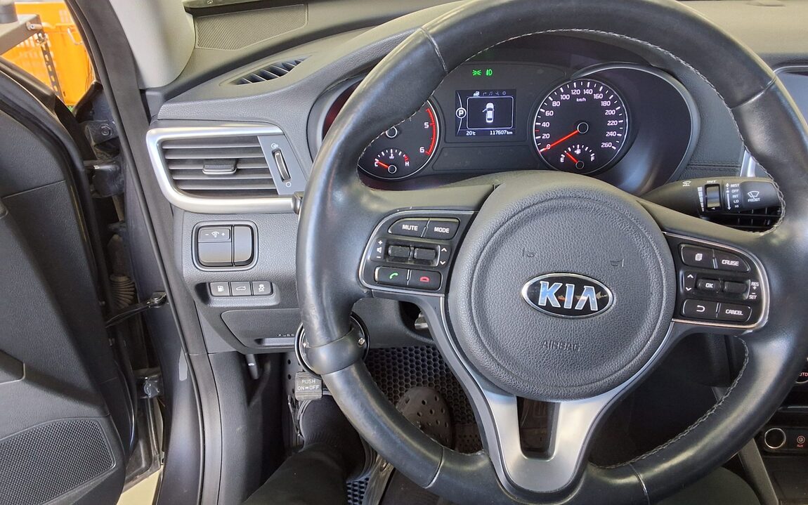 KIA NEW K5 1.7 DIESEL PRESTIGE MX 2016 - zdjęcie 17