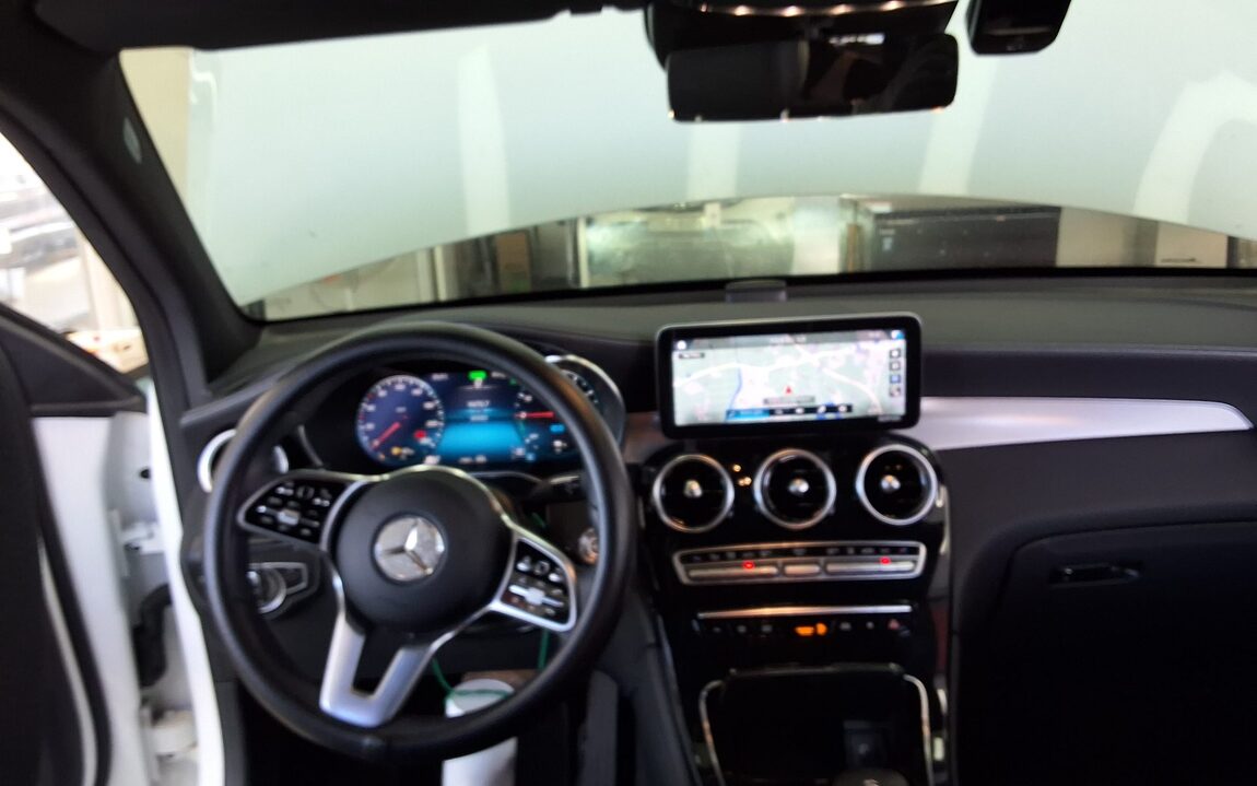 MERCEDES-BENZ GLC-CLASS GLC 300e 4MATIC 2021 - zdjęcie 11