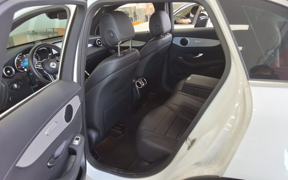 MERCEDES-BENZ GLC-CLASS GLC 300e 4MATIC 2021 - zdjęcie 12