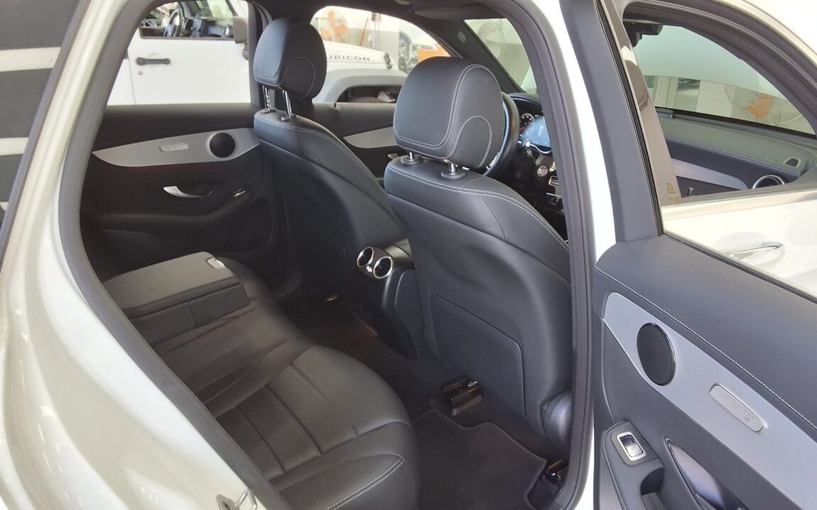 MERCEDES-BENZ GLC-CLASS GLC 300e 4MATIC 2021 - zdjęcie 13