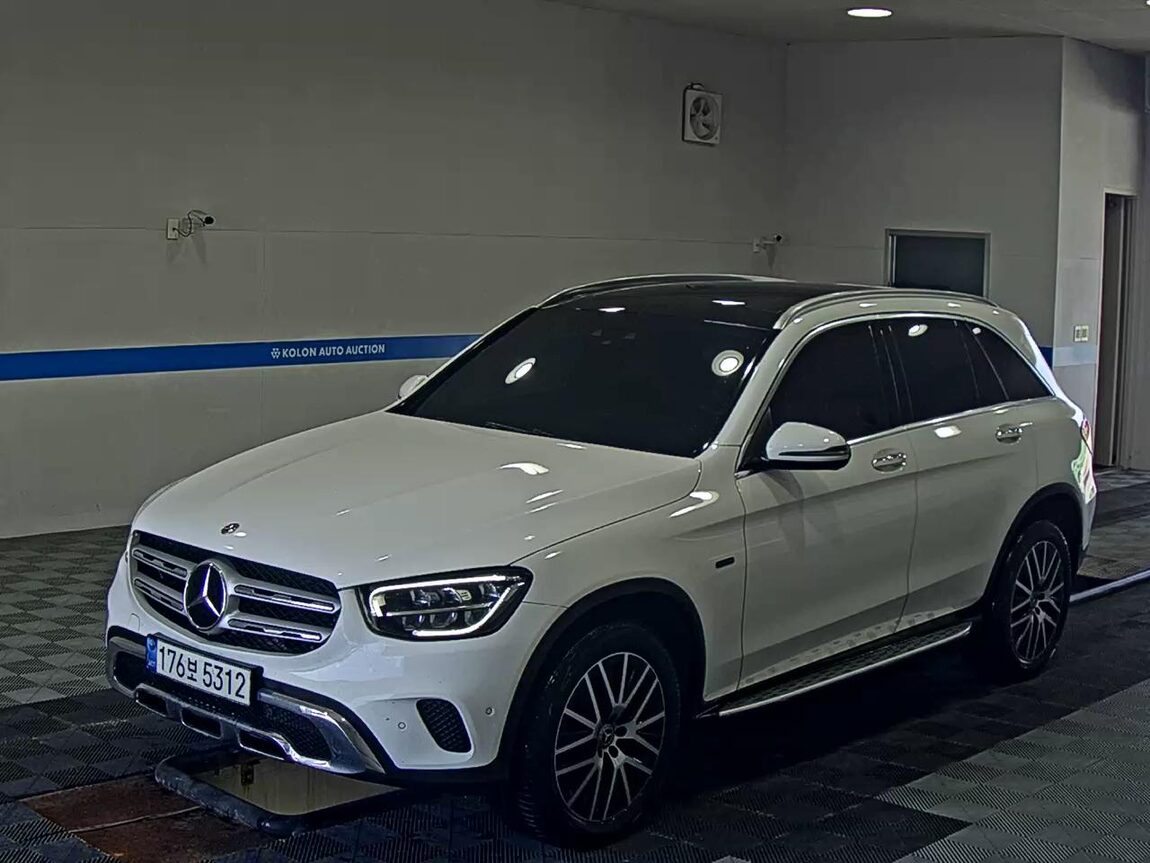 MERCEDES-BENZ GLC-CLASS GLC 300e 4MATIC 2021 - zdjęcie 2