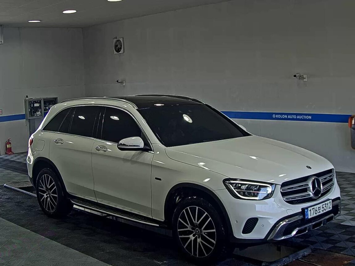 MERCEDES-BENZ GLC-CLASS GLC 300e 4MATIC 2021 - zdjęcie 3