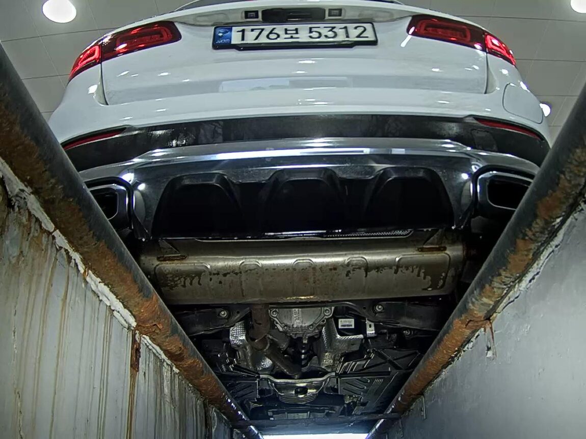 MERCEDES-BENZ GLC-CLASS GLC 300e 4MATIC 2021 - zdjęcie 8