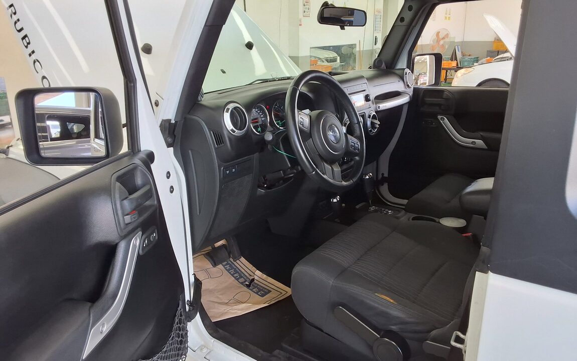 JEEP WRANGLER (JK) 2.8 RUBICON 2-DOOR 2011 - zdjęcie 10