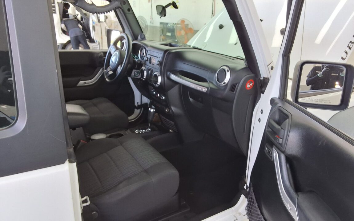 JEEP WRANGLER (JK) 2.8 RUBICON 2-DOOR 2011 - zdjęcie 11