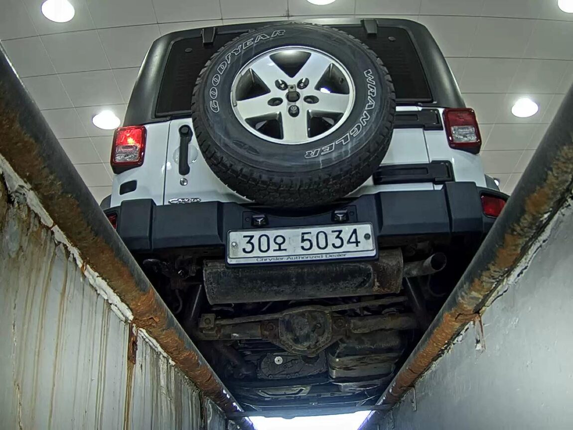 JEEP WRANGLER (JK) 2.8 RUBICON 2-DOOR 2011 - zdjęcie 8