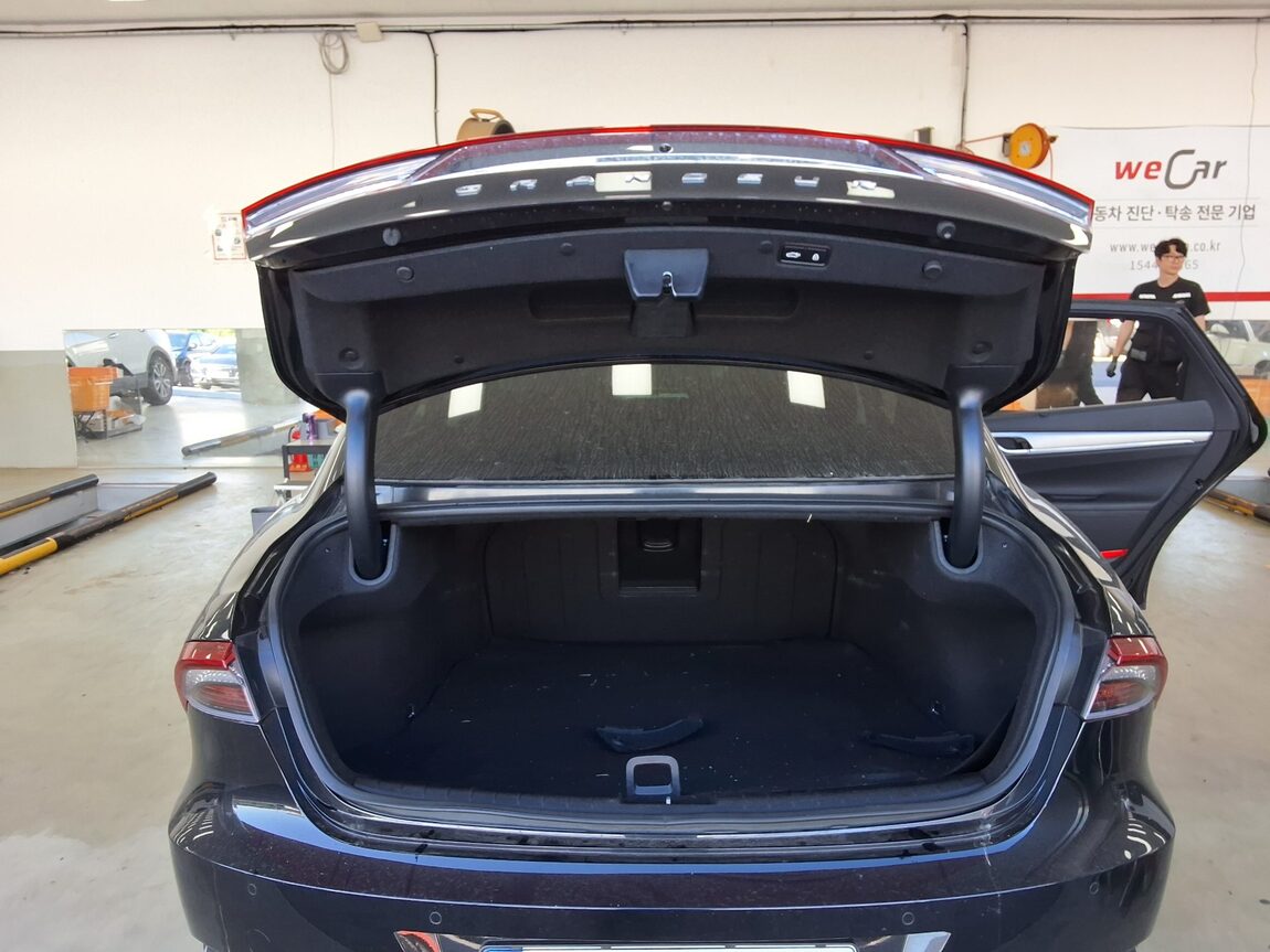 HYUNDAI THE NEW GRANDEUR IG GASOLINE 2.5 LE BLANC 2023 - zdjęcie 16