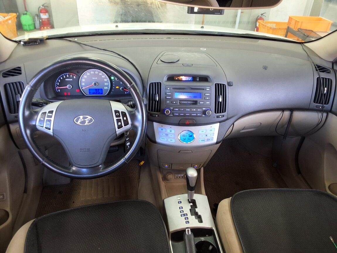 HYUNDAI AVANTE HD 1.6 VVT S16 LUXURY 2007 - zdjęcie 11