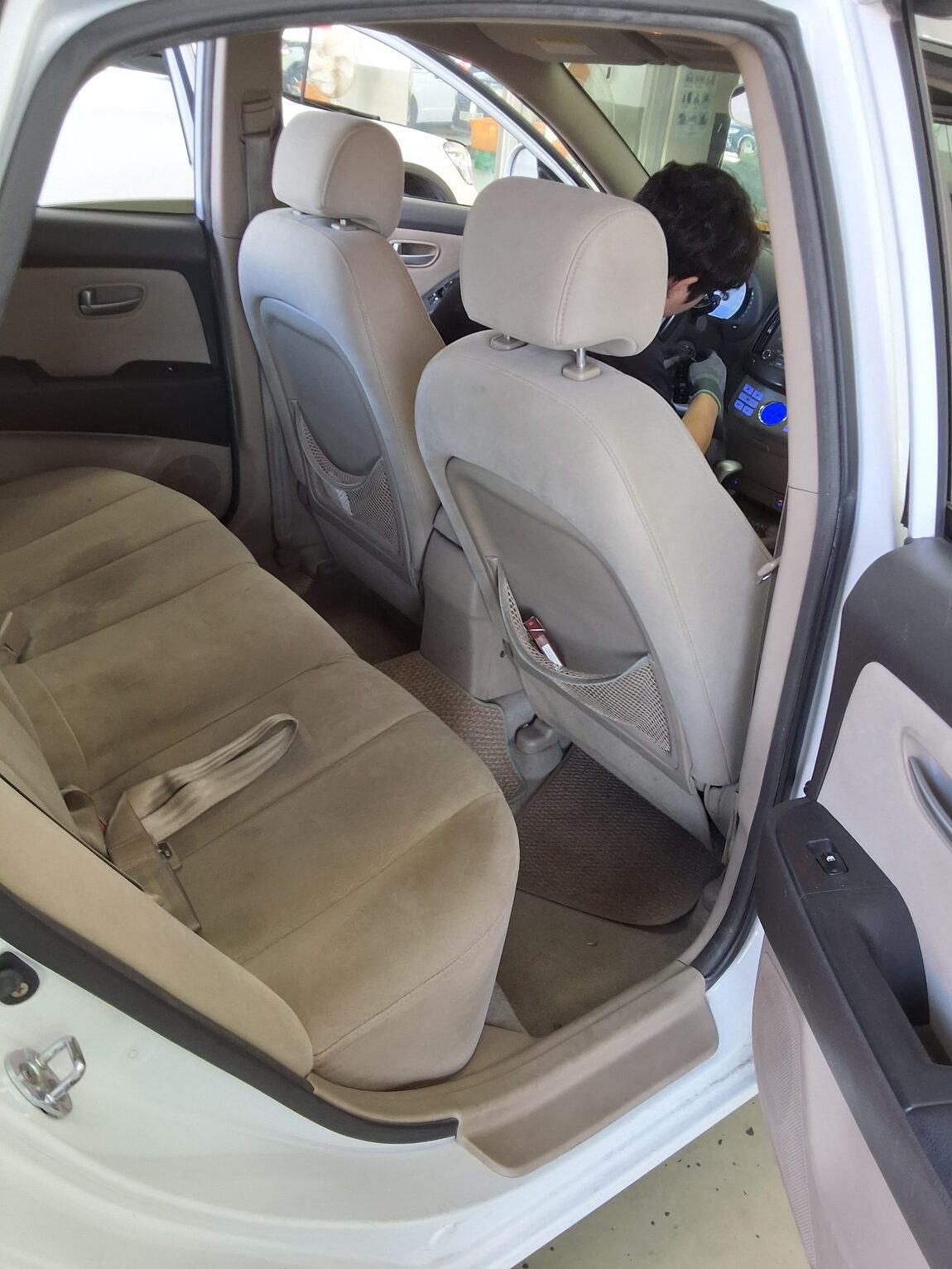HYUNDAI AVANTE HD 1.6 VVT S16 LUXURY 2007 - zdjęcie 13