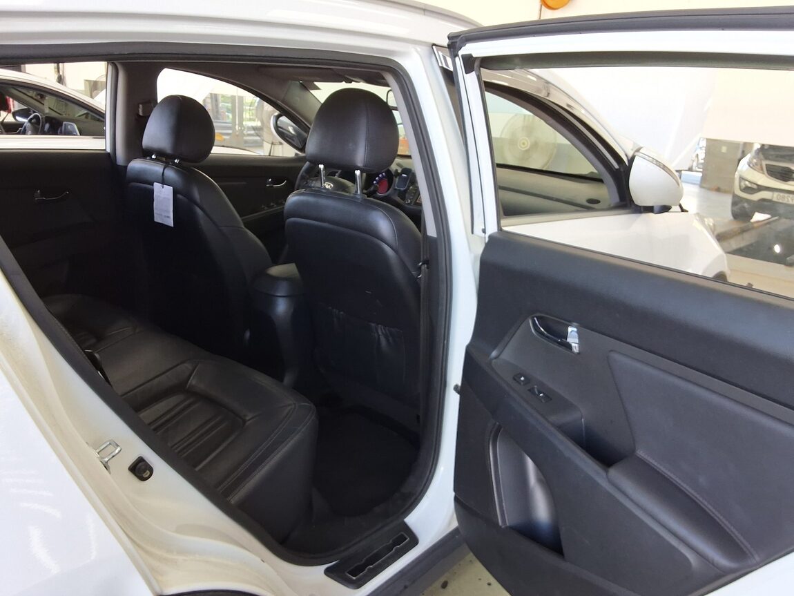KIA SPORTAGE R DIESEL R2.0 2WD LIMITED 2012 - zdjęcie 13