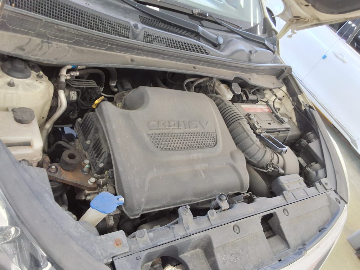 KIA SPORTAGE R DIESEL R2.0 2WD LIMITED 2012 - zdjęcie 20