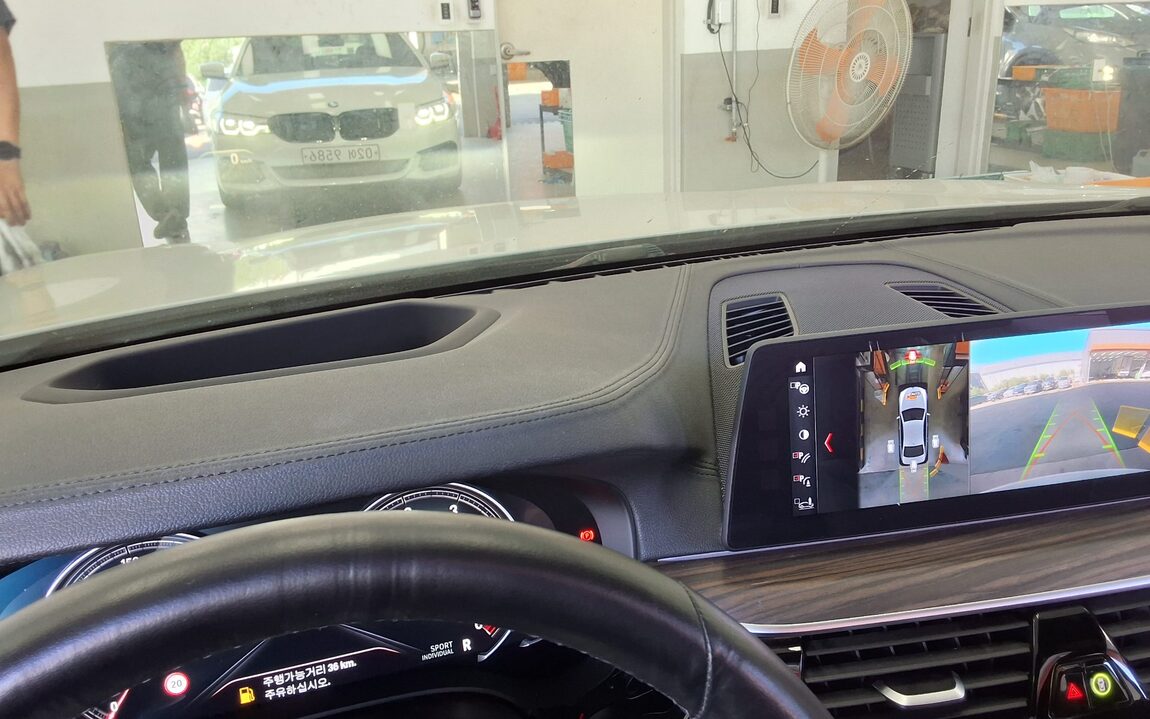 BMW 5 SERIES (7TH GEN) 520d M SPORT PACK PLUS 2017 - zdjęcie 19