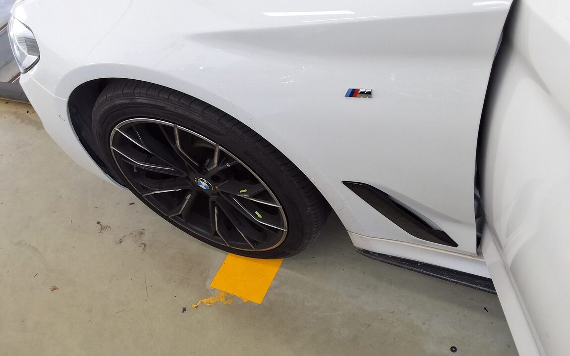 BMW 5 SERIES (7TH GEN) 520d M SPORT PACK PLUS 2017 - zdjęcie 25