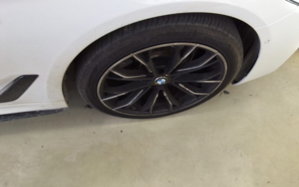 BMW 5 SERIES (7TH GEN) 520d M SPORT PACK PLUS 2017 - zdjęcie 27