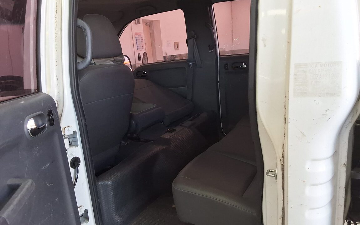 KIA BONGO III CARGO CRDi DOUBLE CAB EXTRA LONG WHEELBASE 2017 - zdjęcie 12