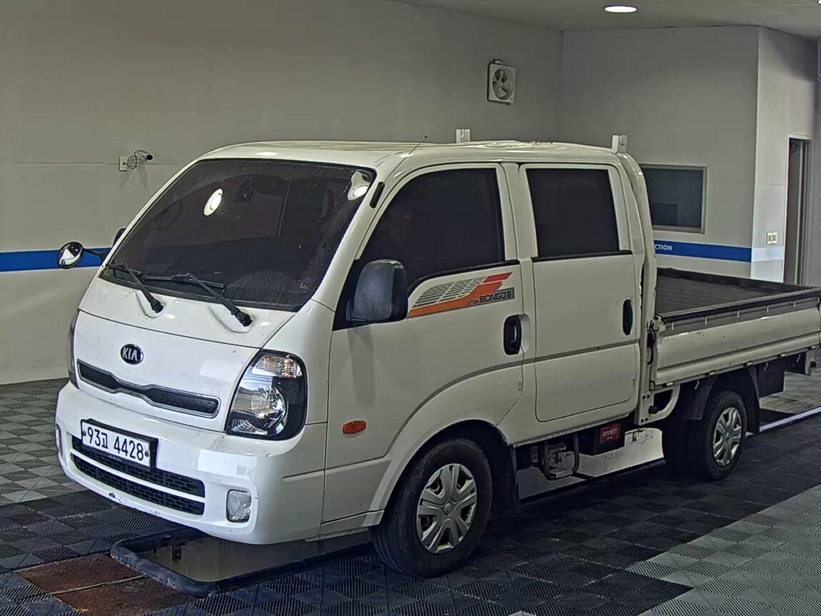 KIA BONGO III CARGO CRDi DOUBLE CAB EXTRA LONG WHEELBASE 2017 - zdjęcie 2