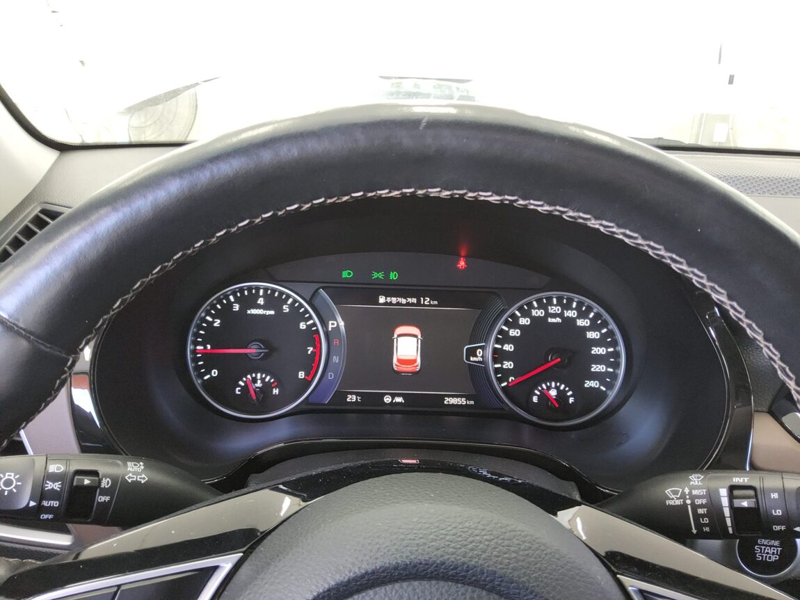 KIA SELTOS 1.6 GASOLINE 2WD SIGNATURE 2023 - zdjęcie 9