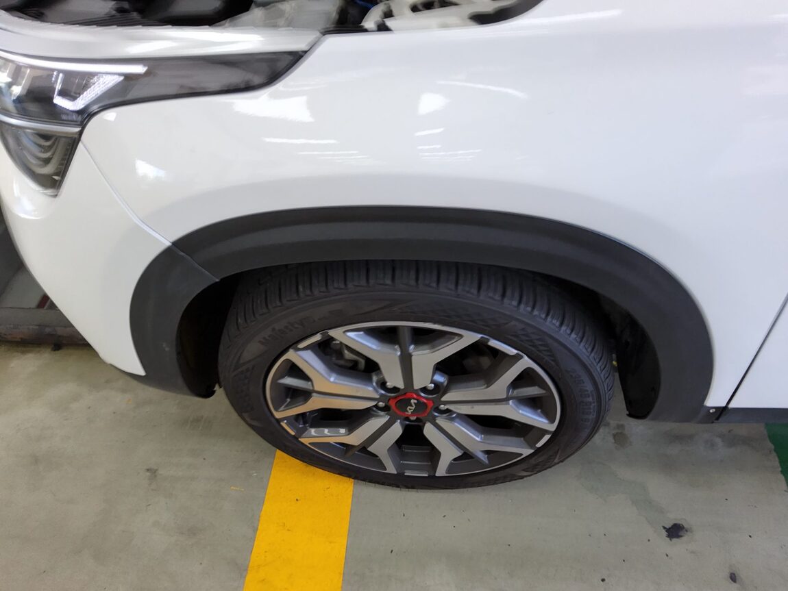 KIA SELTOS 1.6 GASOLINE 2WD SIGNATURE 2023 - zdjęcie 21