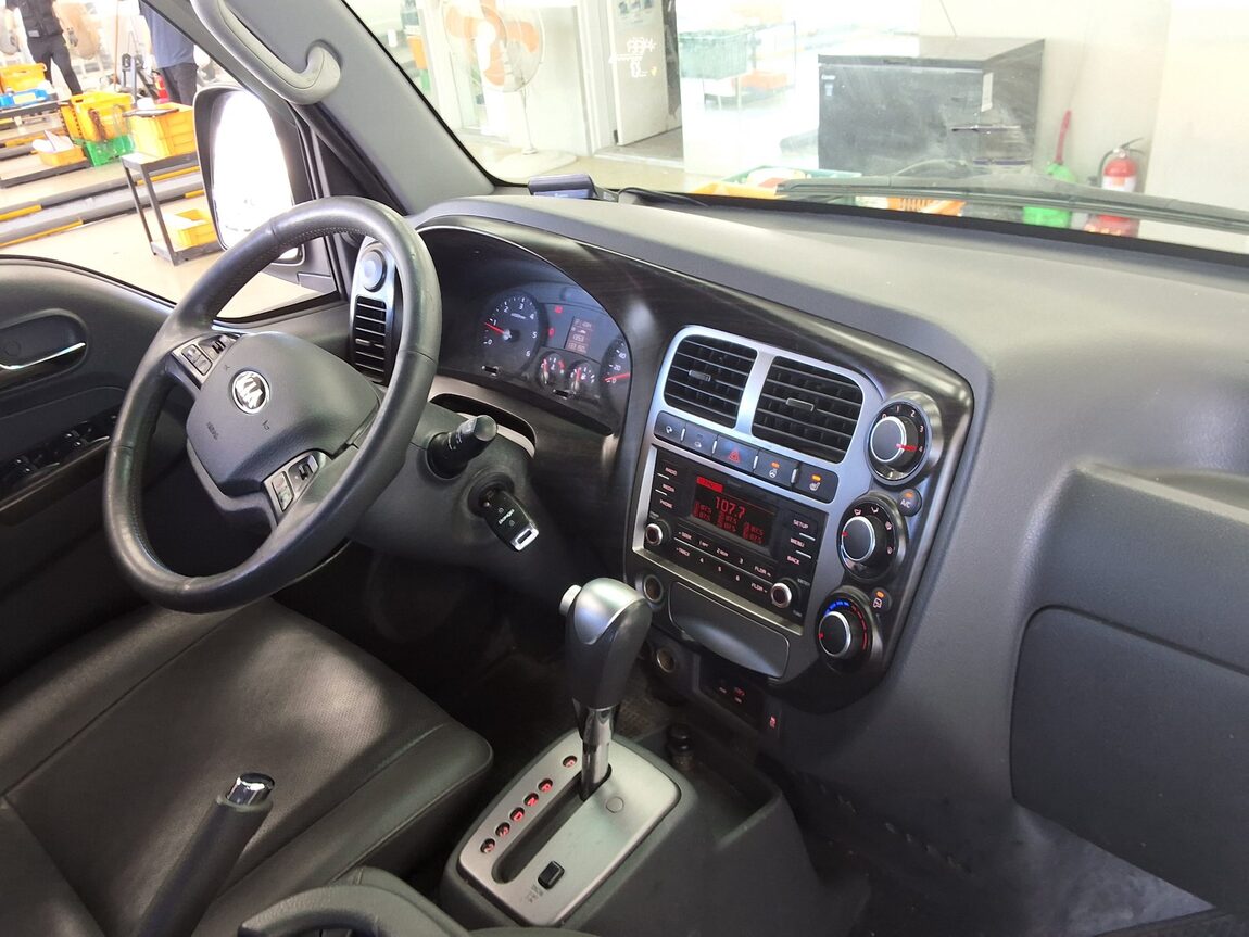 KIA BONGO III CARGO CRDi DOUBLE CAB EXTRA LONG WHEELBASE 2019 - zdjęcie 11