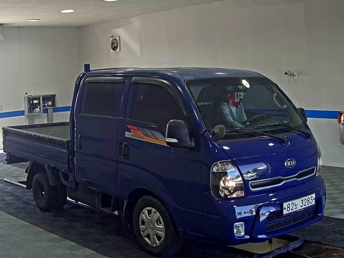 KIA BONGO III CARGO CRDi DOUBLE CAB EXTRA LONG WHEELBASE 2019 - zdjęcie 3