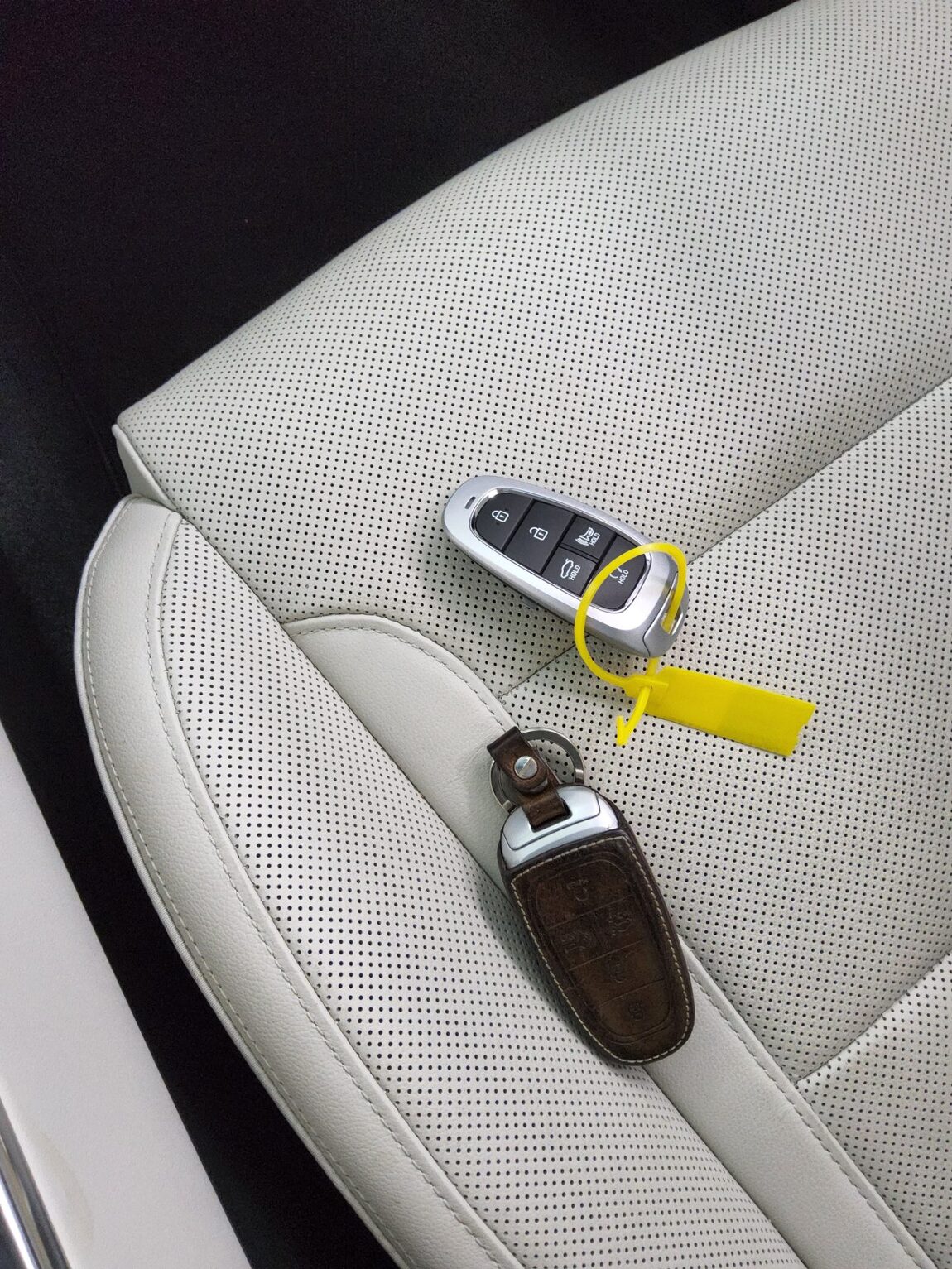 HYUNDAI THE NEW GRANDEUR IG GASOLINE 2.5 LE BLANC 2023 - zdjęcie 20