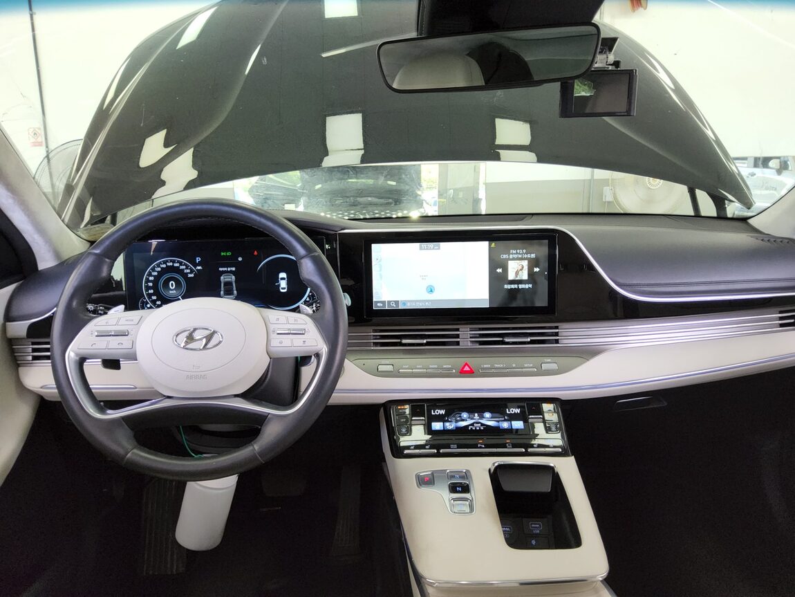 HYUNDAI THE NEW GRANDEUR IG GASOLINE 2.5 LE BLANC 2023 - zdjęcie 11