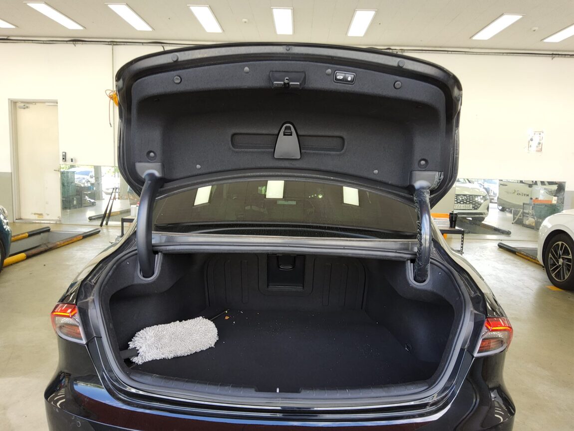 HYUNDAI THE NEW GRANDEUR IG GASOLINE 2.5 LE BLANC 2023 - zdjęcie 15