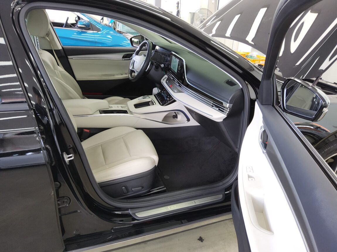 HYUNDAI THE NEW GRANDEUR IG GASOLINE 2.5 LE BLANC 2023 - zdjęcie 14