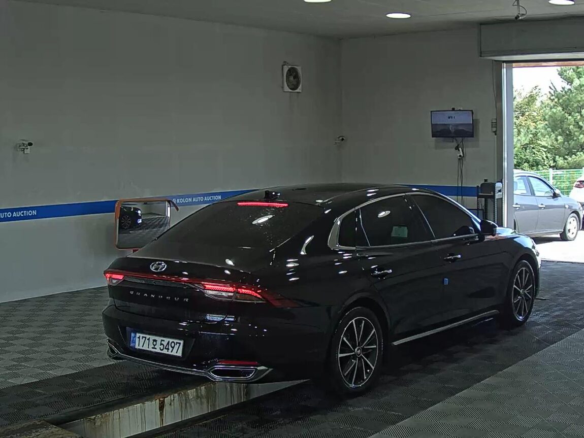 HYUNDAI THE NEW GRANDEUR IG GASOLINE 2.5 LE BLANC 2023 - zdjęcie 5