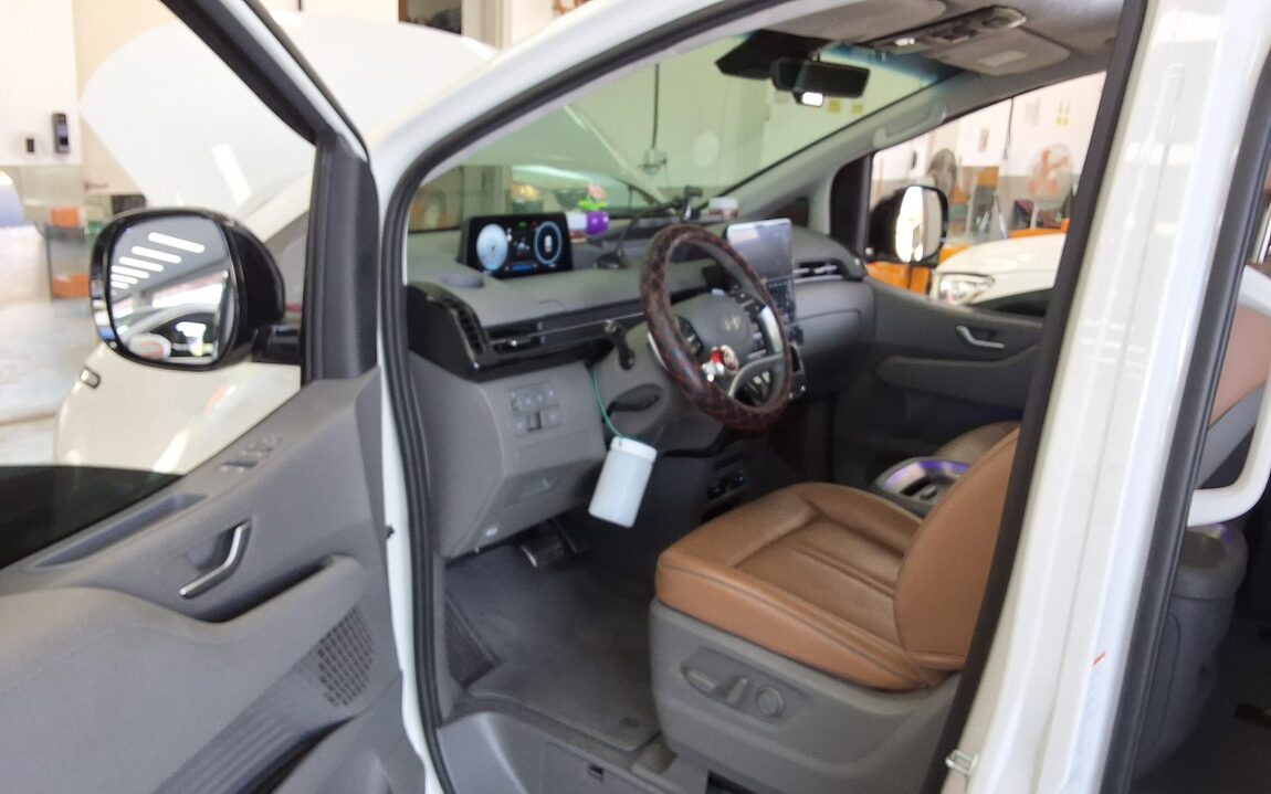 HYUNDAI STARIA 2.2 DIESEL LOUNGE 9-SEATER 4WD INSPIRATION 2025 - zdjęcie 10