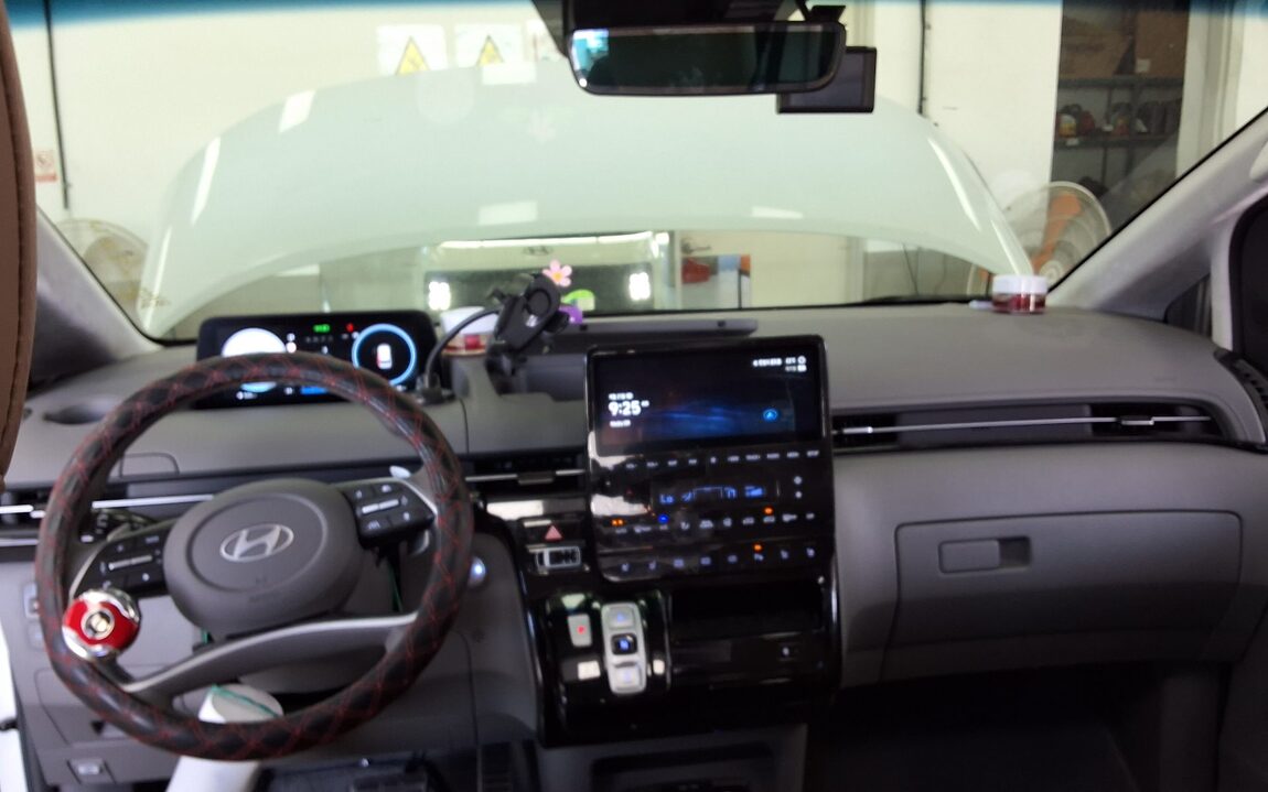 HYUNDAI STARIA 2.2 DIESEL LOUNGE 9-SEATER 4WD INSPIRATION 2025 - zdjęcie 11
