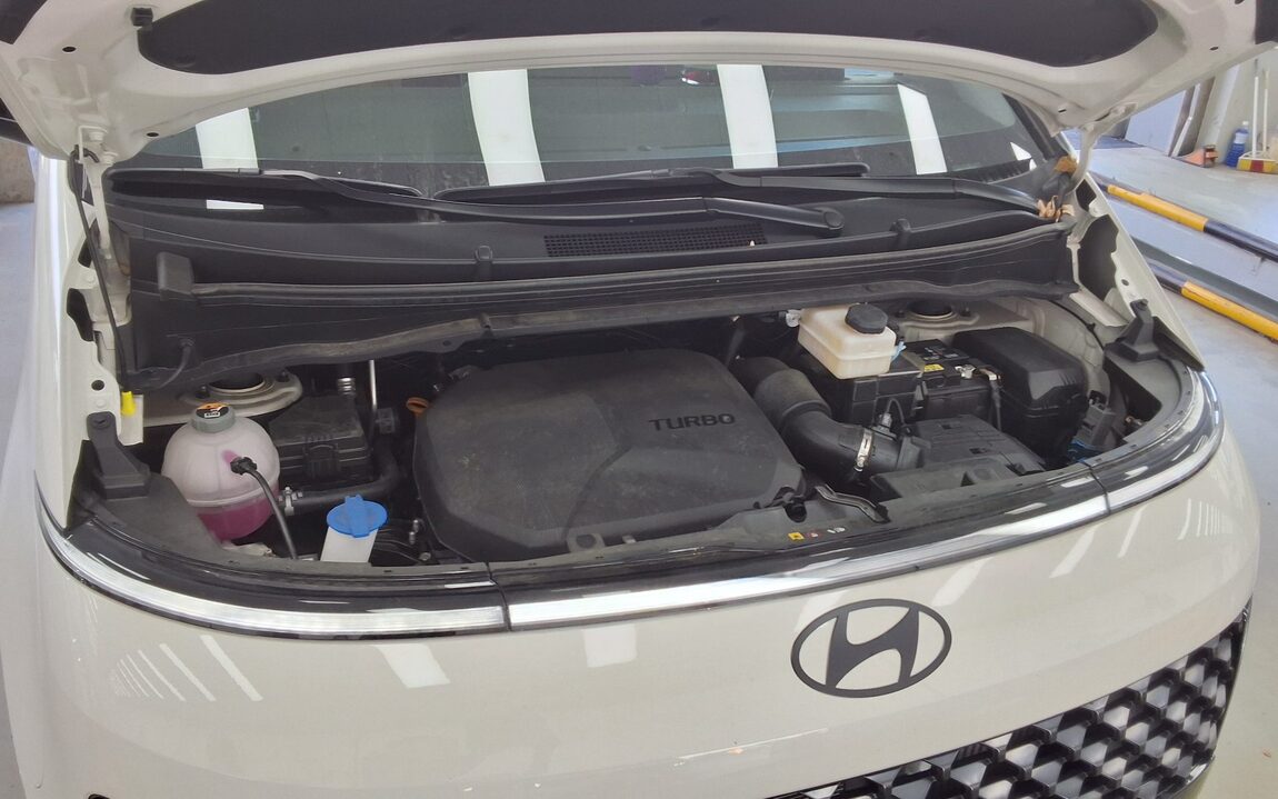 HYUNDAI STARIA 2.2 DIESEL LOUNGE 9-SEATER 4WD INSPIRATION 2025 - zdjęcie 23