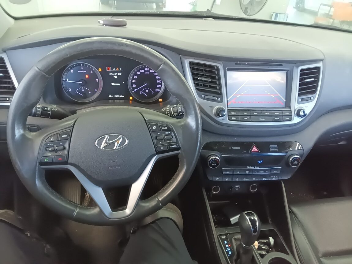 HYUNDAI ALL NEW TUCSON DIESEL 1.7 2WD MODERN 2016 - zdjęcie 17