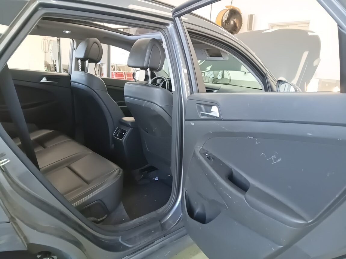HYUNDAI ALL NEW TUCSON DIESEL 1.7 2WD MODERN 2016 - zdjęcie 13